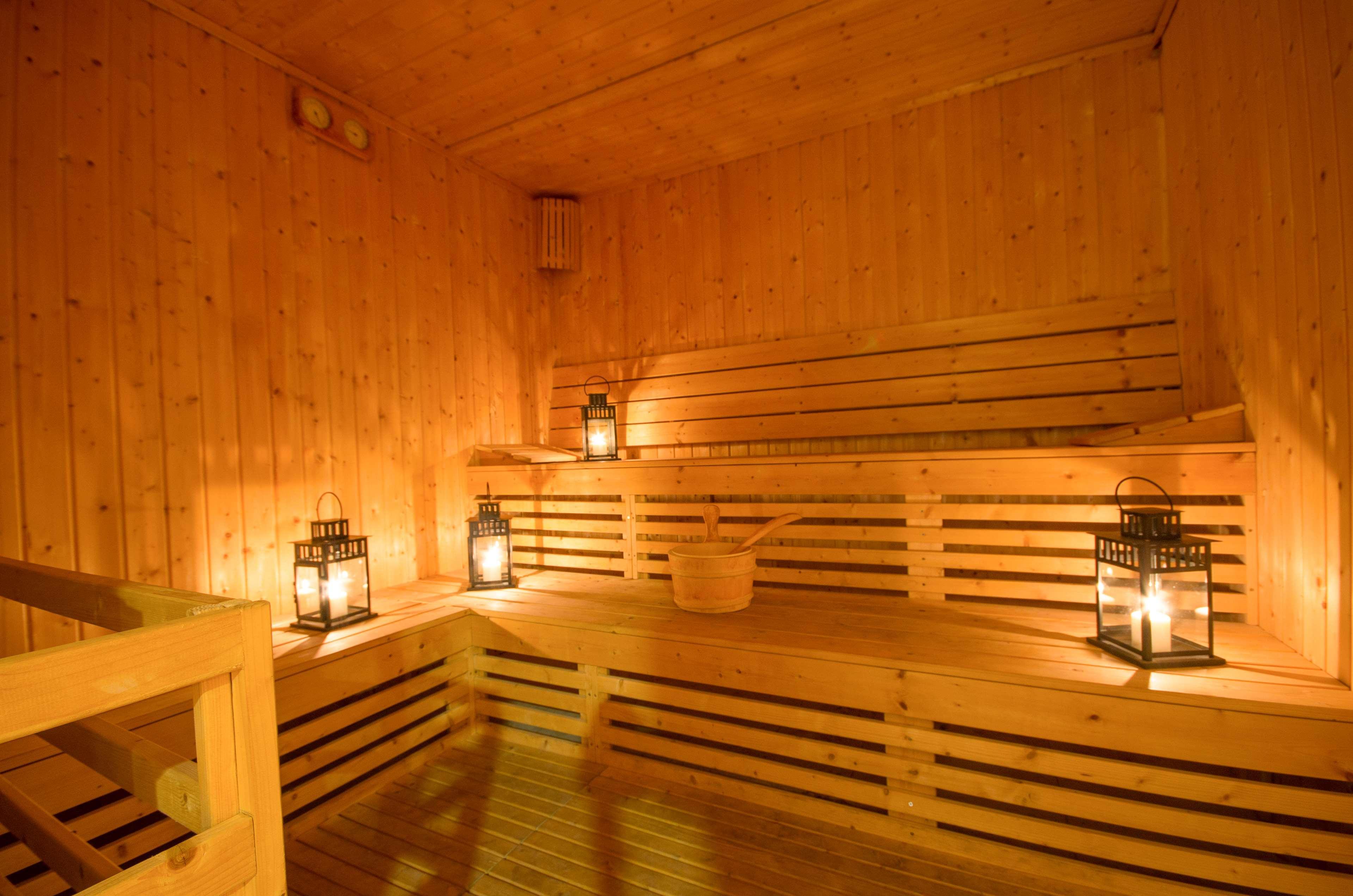 Western Hotel 4*